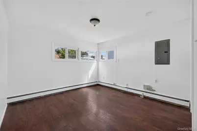 17 Berry Lane, Hicksville, NY 11801 - Photo 21