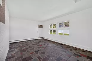 17 Berry Ln, Hicksville, NY 11801 - Photo 13