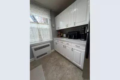 8 Welwyn Road #2G, Great Neck, NY 11020 - Photo 15
