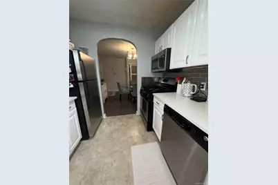 8 Welwyn Road #2G, Great Neck, NY 11020 - Photo 13