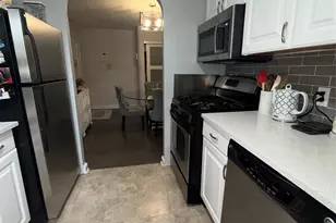 8 Welwyn Rd, Great Neck, NY 11020 - Photo 13