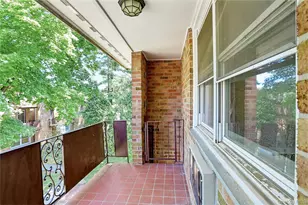 221 Kearsing Pkwy, Monsey, NY 10952 - Photo 21