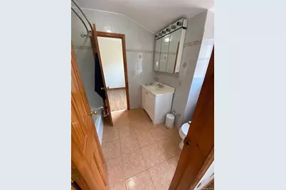 239-30 87th Avenue, Bellerose, NY 11426 - Photo 9