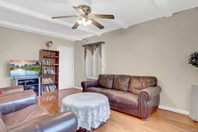 411 New Hyde Park Road, New Hyde Park, NY 11040 - Photo 11