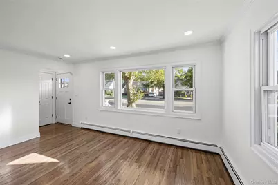 843 Jerusalem Avenue, Merrick, NY 11566 - Photo 5