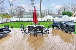 33 Spencer Ln, Stony Brook, NY 11790 - Photo 11