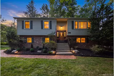 635 S Pascack, Chestnut Ridge, NY 10977 - Photo 3
