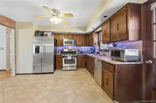 635 S Pascack, Chestnut Ridge, NY 10977 - Photo 13