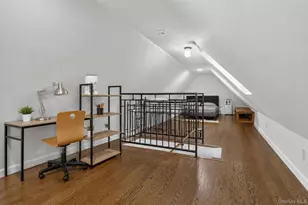 102-38 85th Rd, Richmond Hill, NY 11418 - Photo 9