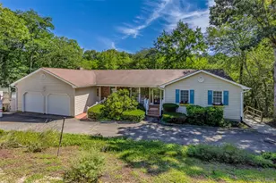 18 Beaver Ln W, Westhampton, NY 11977 - Photo 3