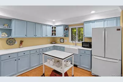 18 Beaver Lane W, Westhampton, NY 11977 - Photo 33