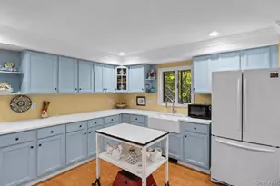 18 Beaver Ln W, Westhampton, NY 11977 - Photo 33