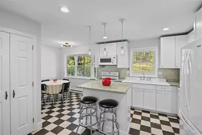 18 Beaver Lane W, Westhampton, NY 11977 - Photo 15