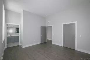 85101 Circle Dr, Central Islip, NY 11722 - Photo 7