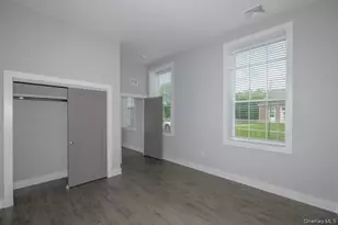 85101 Circle Dr, Central Islip, NY 11722 - Photo 11