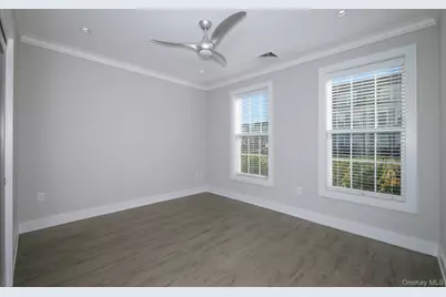 88102 Circle Drive #88-102, Central Islip, NY 11722 - Photo 9