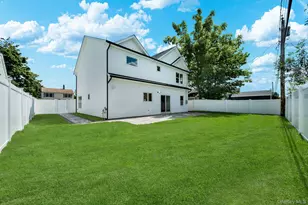 84 Rope Ln, Levittown, NY 11756 - Photo 27