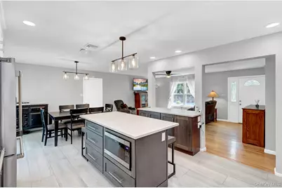268 Chestnut Street, Port Jefferson Station, NY 11776 - Photo 17