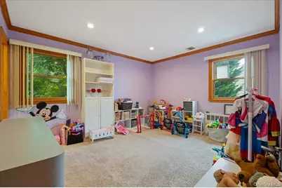 84 Cedar Drive, Farmingdale, NY 11735 - Photo 19