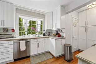 7 Parkview Ct, White Plains, NY 10603 - Photo 11