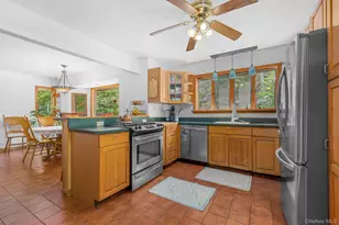 231 Manorville Rd, Saugerties, NY 12477 - Photo 9