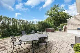 18 Briarcliff Pl, Huntington, NY 11743 - Photo 31