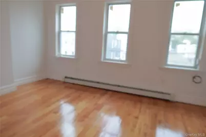 9532 92nd Street, Ozone Park, NY 11416 - Photo 5