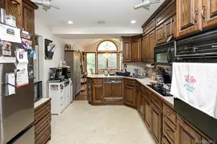 3 MacKay Dr, Hauppauge, NY 11788 - Photo 13