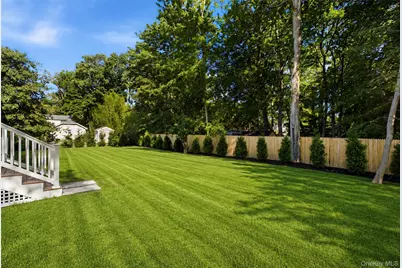 11 Park Street, East Setauket, NY 11733 - Photo 3