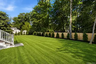 11 Park St, East Setauket, NY 11733 - Photo 3
