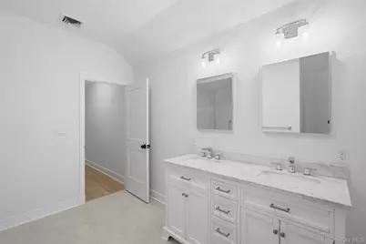 11 Park Street, East Setauket, NY 11733 - Photo 29