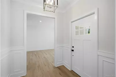 11 Park Street, East Setauket, NY 11733 - Photo 5