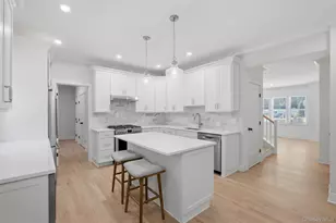 11 Park St, East Setauket, NY 11733 - Photo 15
