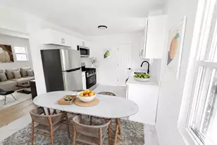 130-31 218th St, Springfield Gardens, NY 11413 - Photo 3