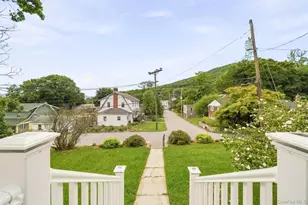 16 Hillside Ave, Highland Falls, NY 10928 - Photo 3