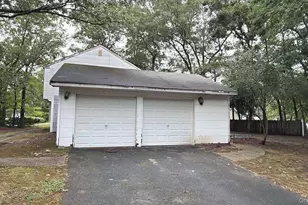 1343 Stony Brook Rd, Stony Brook, NY 11790 - Photo 23