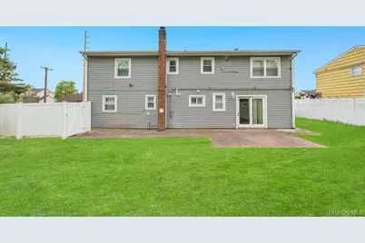 226 Princess Street, Hicksville, NY 11801 - Photo 3