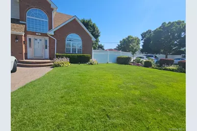 126 Washington Avenue, Roosevelt, NY 11575 - Photo 5