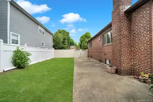 634 Leonard Ave, Uniondale, NY 11553 - Photo 27