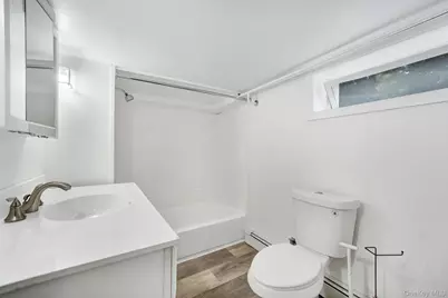 634 Leonard Avenue, Uniondale, NY 11553 - Photo 21