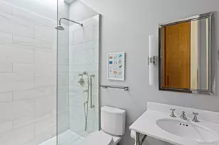 32 Neck Path, East Hampton, NY 11937 - Photo 9