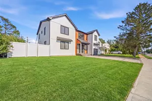 9 Vista Ln, Levittown, NY 11756 - Photo 39