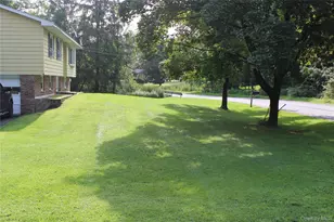 230 Roosevelt Rd, Hyde Park, NY 12538 - Photo 9