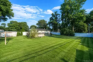 40 Avenue A, Holbrook, NY 11741 - Photo 25