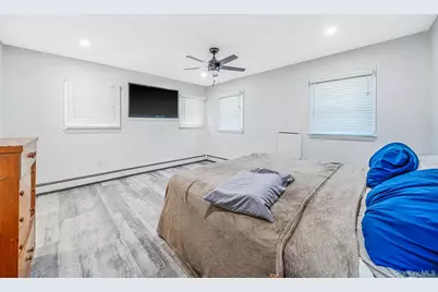 40 Avenue A, Holbrook, NY 11741 - Photo 15