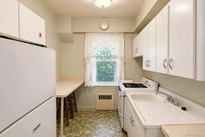 280 Collins Avenue #3i, Mount Vernon, NY 10552 - Photo 11
