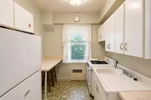 280 Collins Ave, Mount Vernon, NY 10552 - Photo 11
