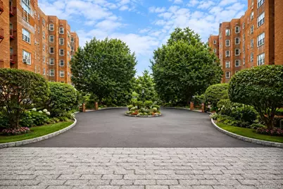 280 Collins Avenue #3i, Mount Vernon, NY 10552 - Photo 3