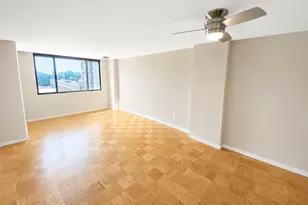 27110 Grand Central Pkwy, Floral Park, NY 11005 - Photo 3