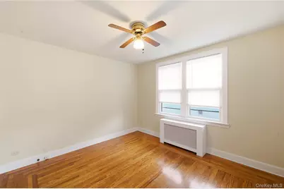 19 Sunset Avenue, Glen Cove, NY 11542 - Photo 15